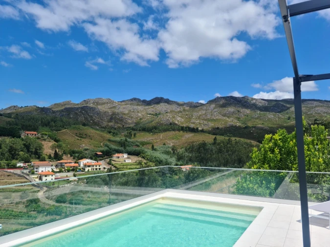 Moradia T5 para Venda em Loivo Foto 7