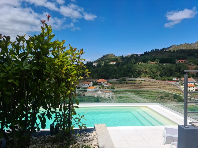 Moradia T5 para Venda em Loivo Foto 11