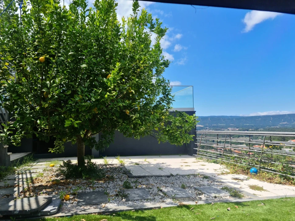 Moradia T5 para Venda em Loivo Foto 10