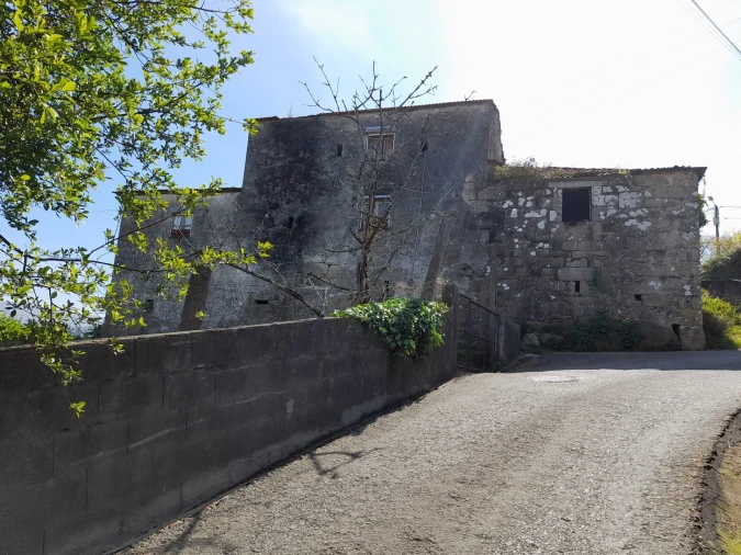 Quinta T3 para Venda em Gondarem Foto 2