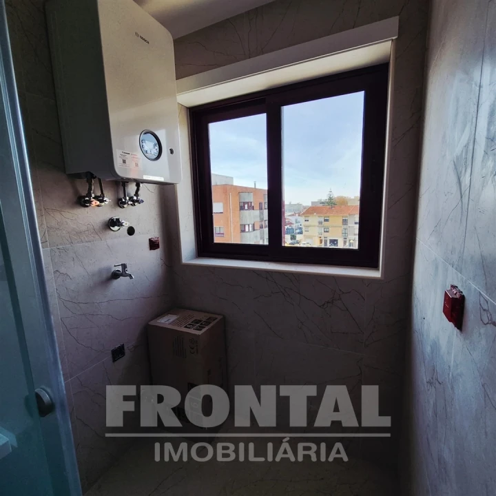 Apartamento T2 para Venda em São Mamede de Infesta e Senhora da Hora Foto 11
