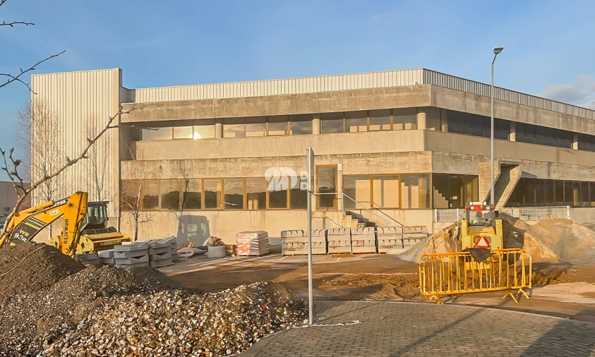 Armazém para Venda em Santo Tirso, Couto (Santa Cristina e São Miguel) e Burgães Foto 2