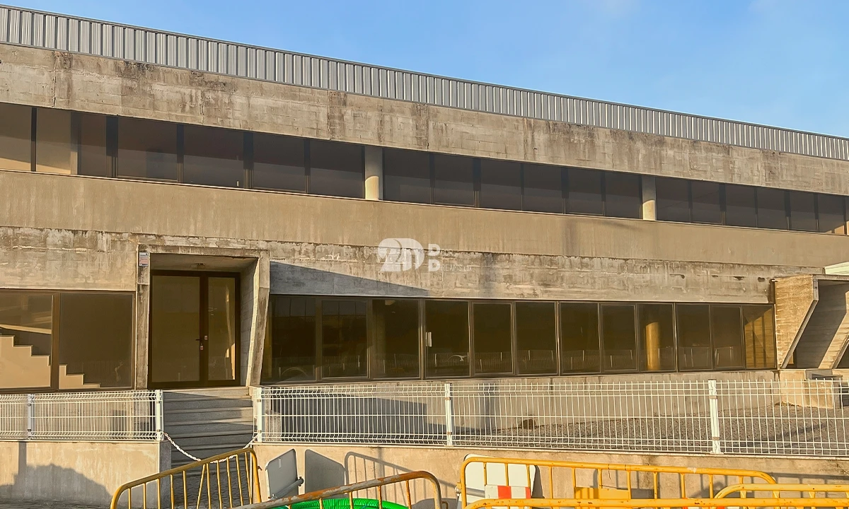 Armazém para Venda em Santo Tirso, Couto (Santa Cristina e São Miguel) e Burgães Foto 4