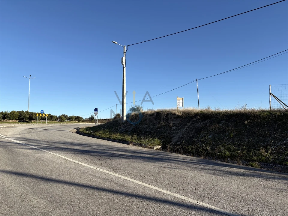 Terreno para Venda em Vale da Madre Foto 3