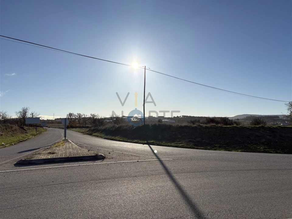 Terreno para Venda em Vale da Madre Foto 5