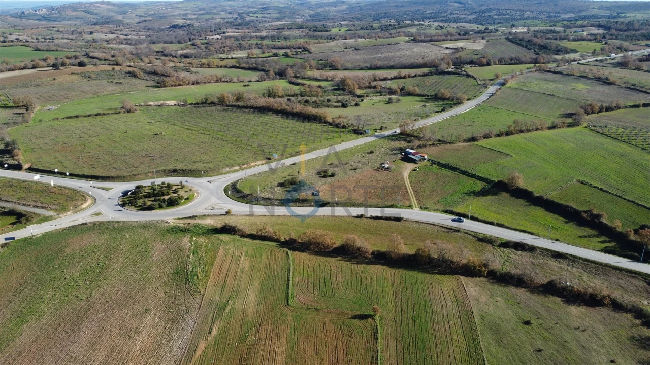 Terreno para Venda em Vale da Madre Foto 9