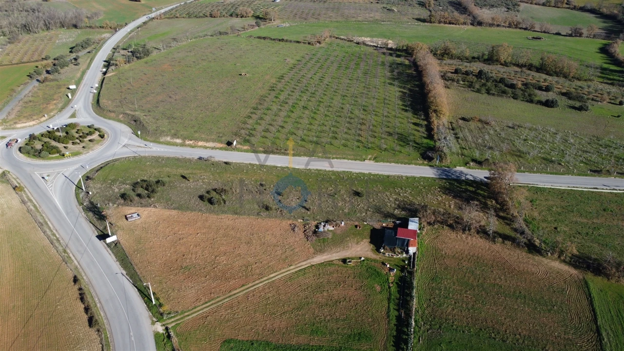 Terreno para Venda em Vale da Madre Foto 10