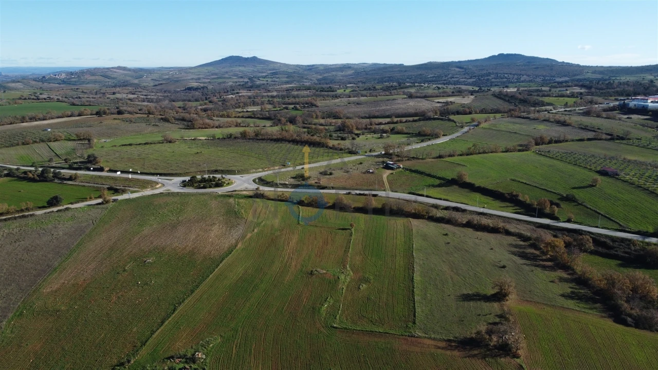 Terreno para Venda em Vale da Madre Foto 8