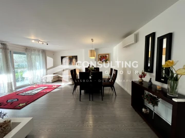 Apartamento T3 para Venda em Oeiras e São Julião da Barra, Paço de Arcos e Caxias