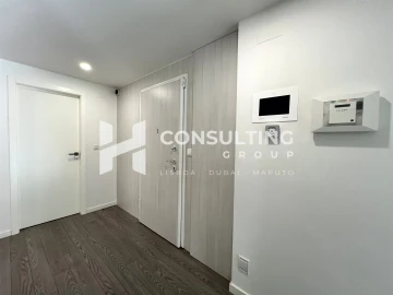Apartamento T3 para Venda em Oeiras e São Julião da Barra, Paço de Arcos e Caxias