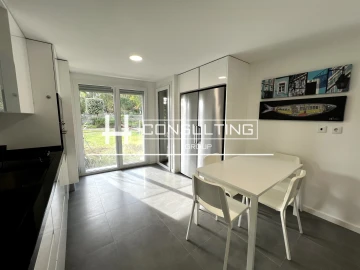 Apartamento T3 para Venda em Oeiras e São Julião da Barra, Paço de Arcos e Caxias