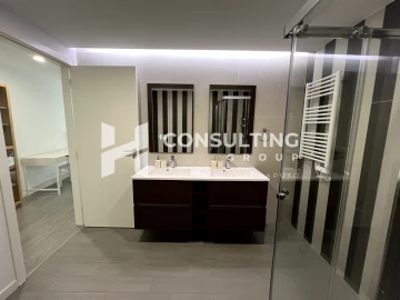 Apartamento T3 para Venda em Oeiras e São Julião da Barra, Paço de Arcos e Caxias