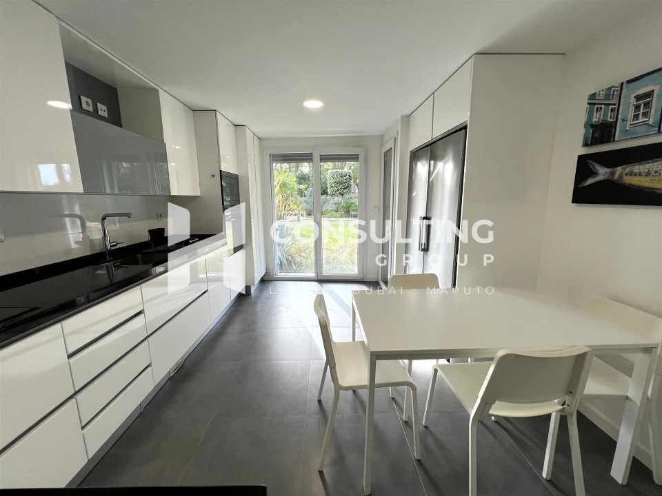 Apartamento T3 para Venda em Oeiras e São Julião da Barra, Paço de Arcos e Caxias Foto 2