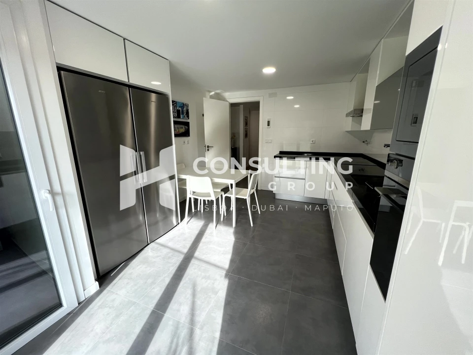 Apartamento T3 para Venda em Oeiras e São Julião da Barra, Paço de Arcos e Caxias Foto 4