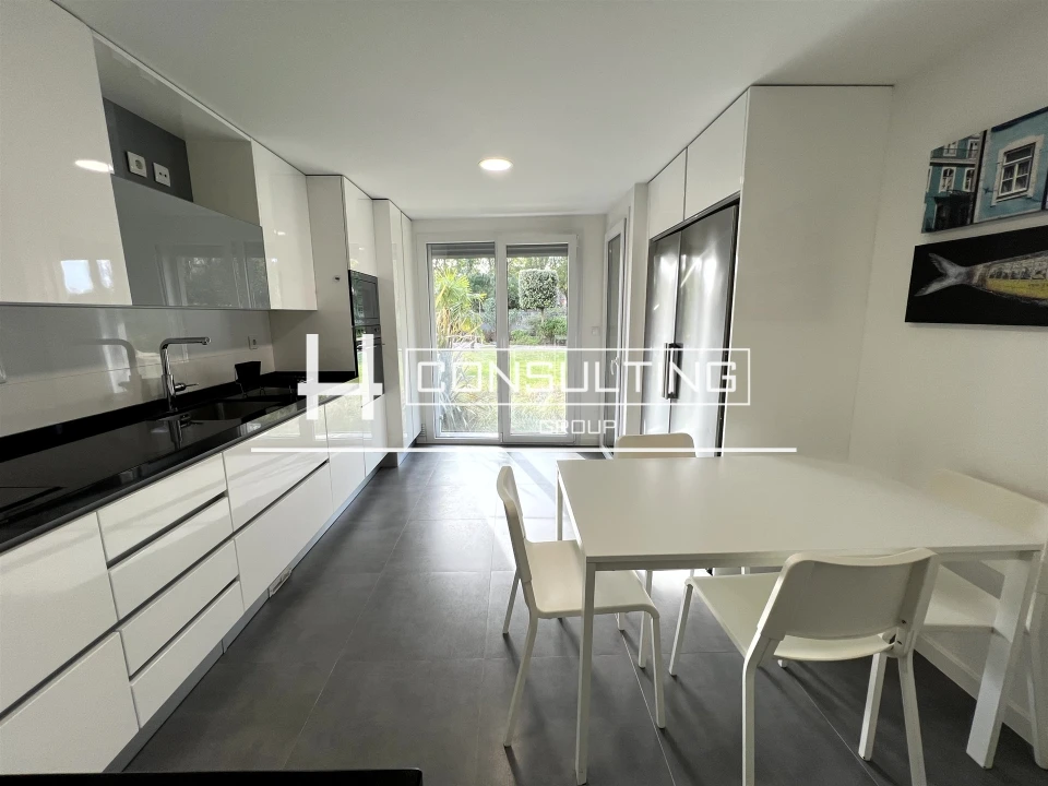 Apartamento T3 para Venda em Oeiras e São Julião da Barra, Paço de Arcos e Caxias Foto 8