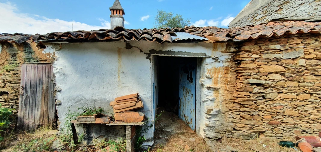 Quinta T2 para Venda em Santo Andre das Tojeiras Foto 12