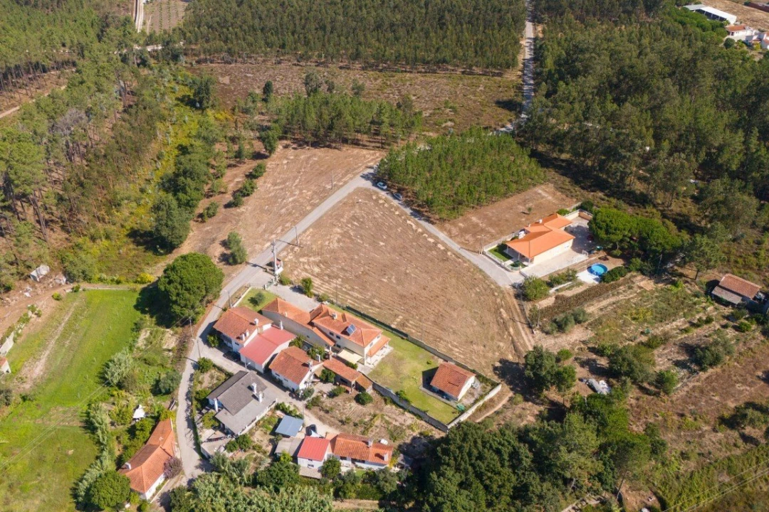 Terreno para Venda em Maceira Foto 1