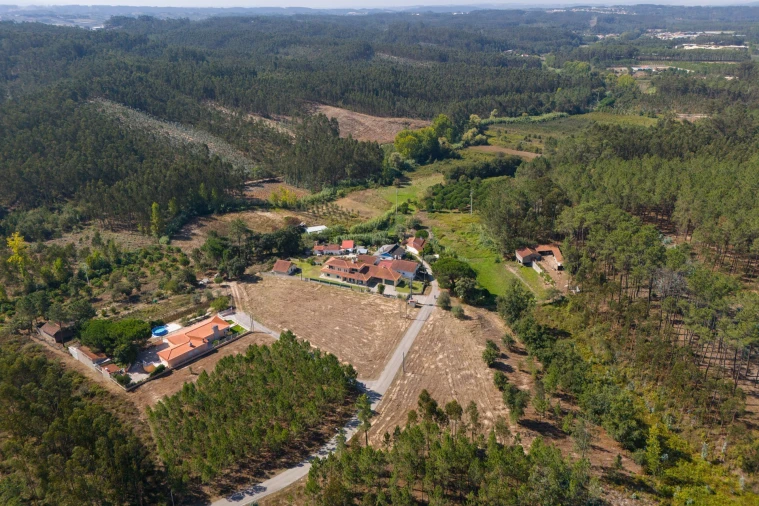 Terreno para Venda em Maceira Foto 3