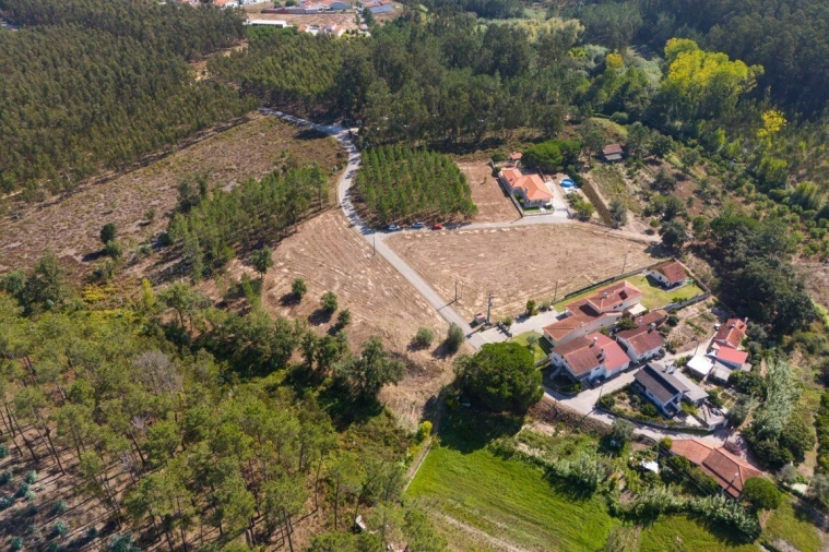 Terreno para Venda em Maceira Foto 7