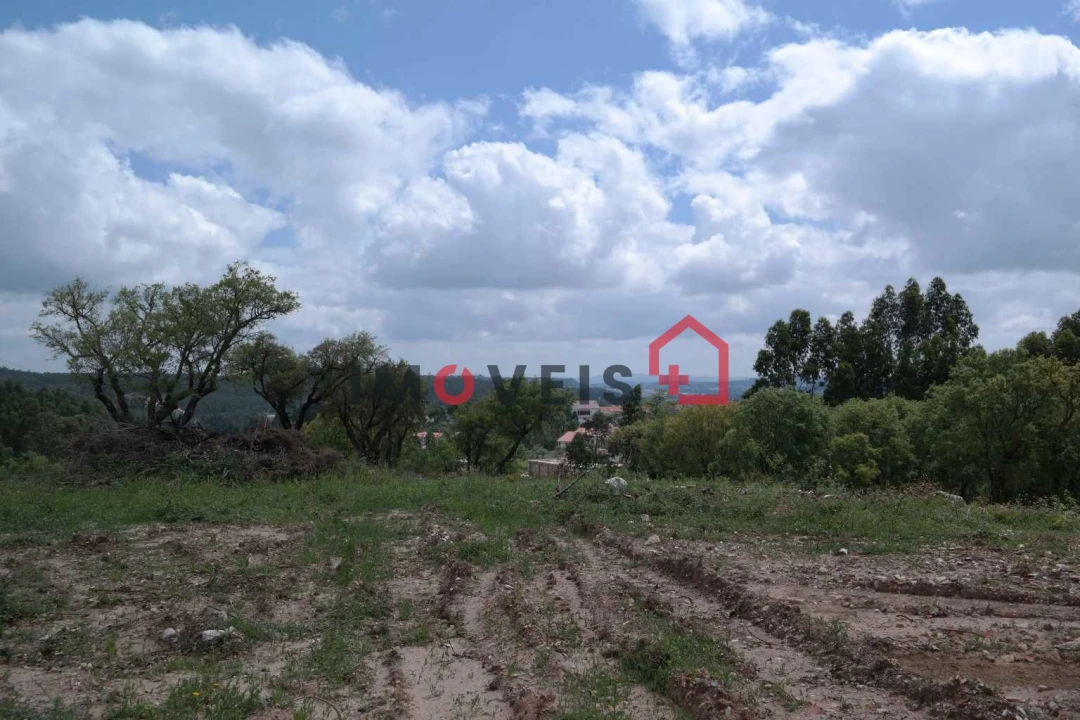 Terreno para Venda em Atouguia Foto 2