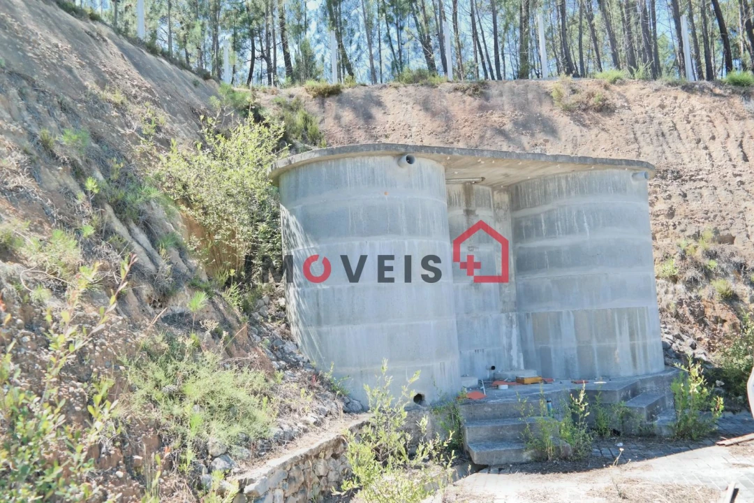 Terreno para Venda em Rio de Couros e Casal dos Bernardos Foto 2