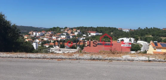 Terreno para Venda em São João Baptista e Santa Maria dos Olivais