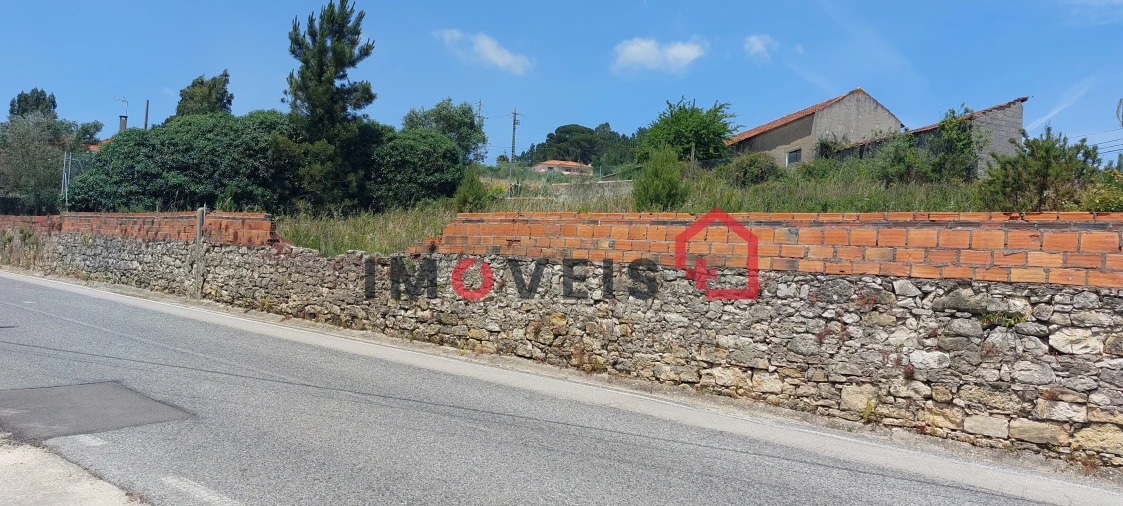 Terreno para Venda em Gondemaria e Olival