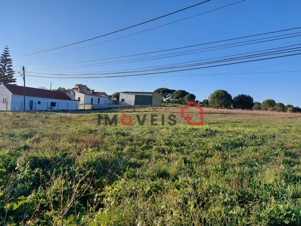 Terreno para Venda em Aveiras de Cima Foto 14