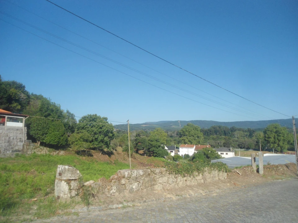 Terreno para Venda em Loivo Foto 2