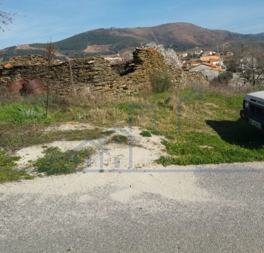 Terreno para Venda em Açoreira