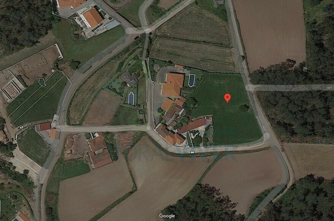 Terreno para Venda em Paradela Foto 2