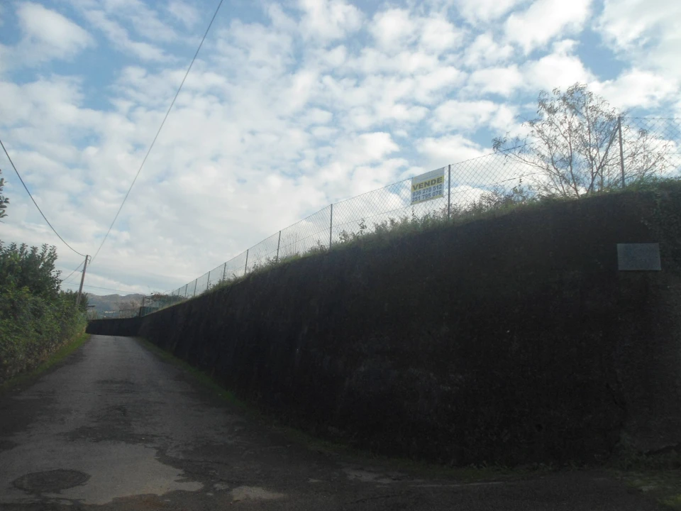 Terreno para Venda em Gondarem Foto 13