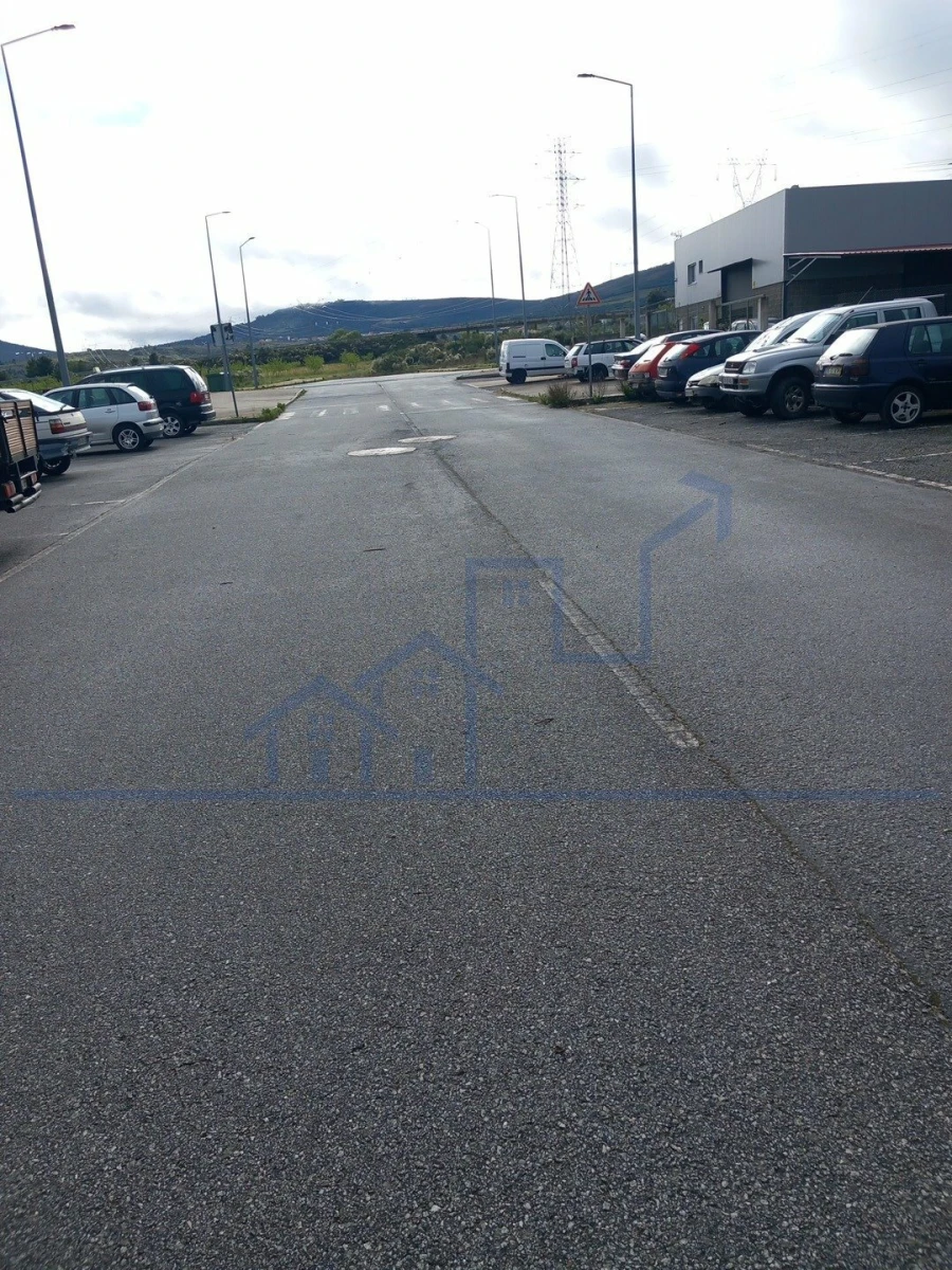 Terreno para Venda em Larinho Foto 7