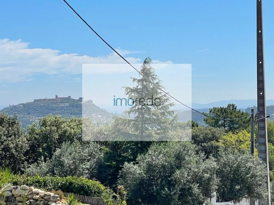 Terreno para Venda em Atouguia Foto 1