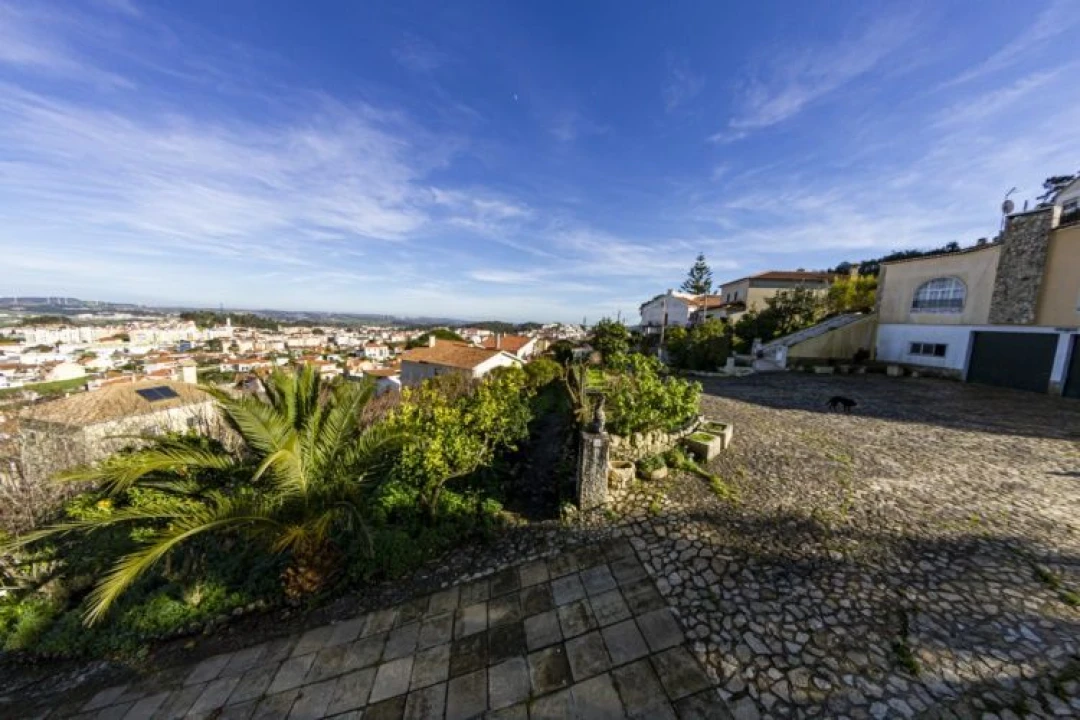Terreno para Venda em Venda do Pinheiro e Santo Estêvão das Galés Foto 4
