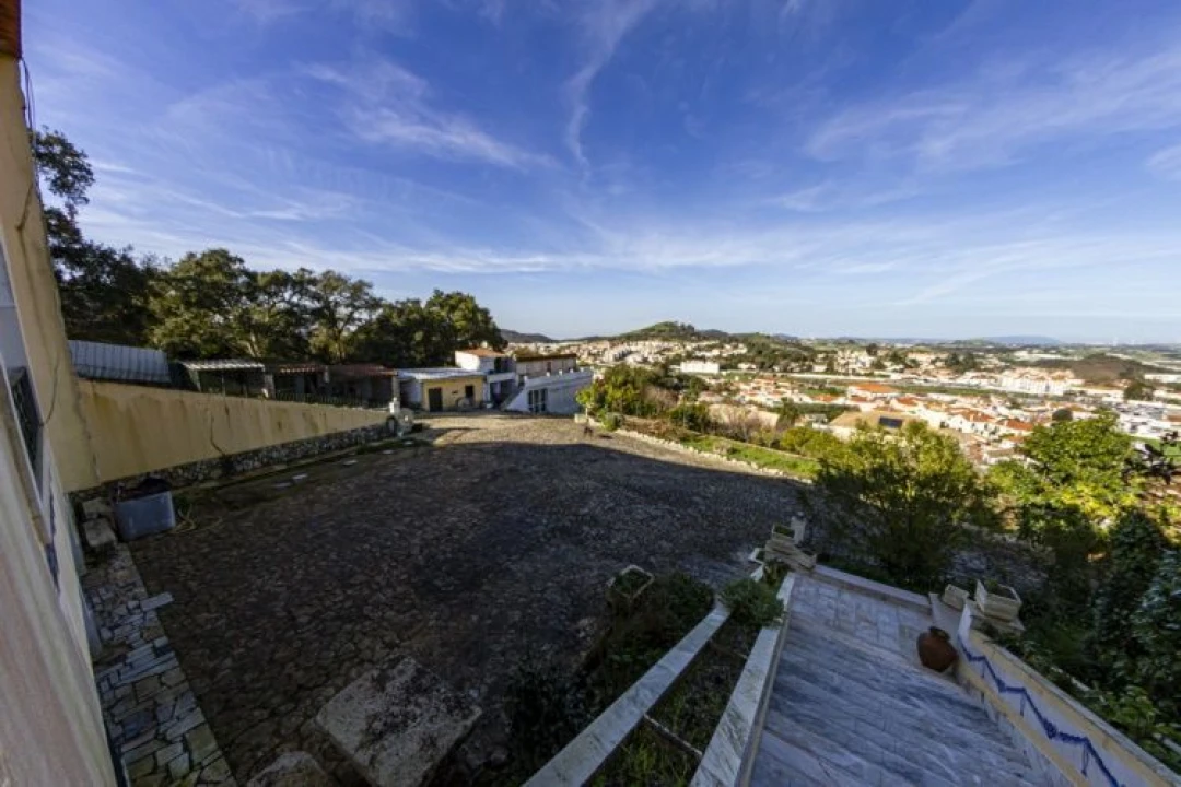 Terreno para Venda em Venda do Pinheiro e Santo Estêvão das Galés Foto 5
