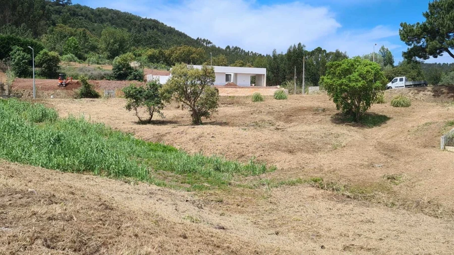 Terreno para Venda em Enxara do Bispo, Gradil e Vila Franca do Rosário Foto 1