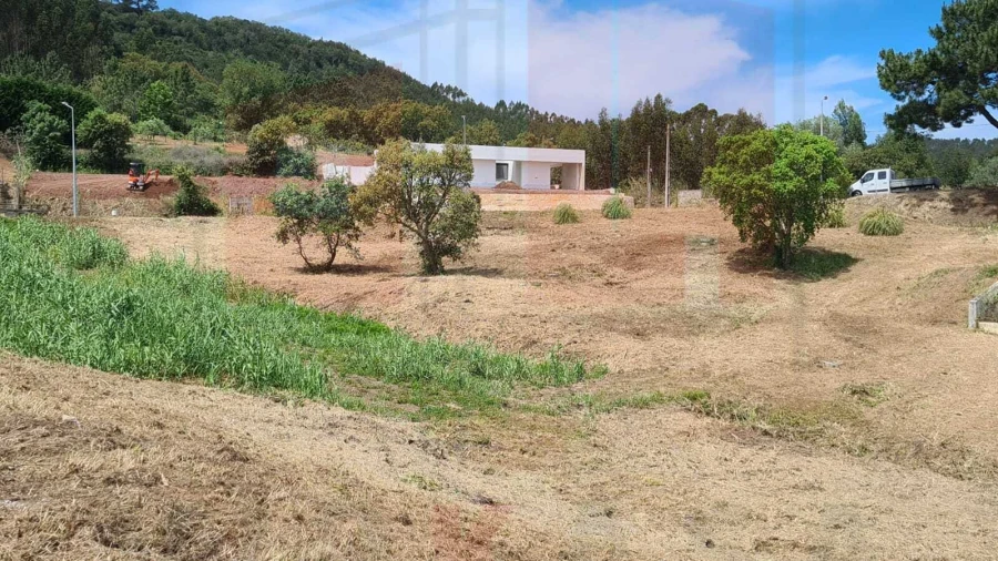 Terreno para Venda em Enxara do Bispo, Gradil e Vila Franca do Rosário Foto 1