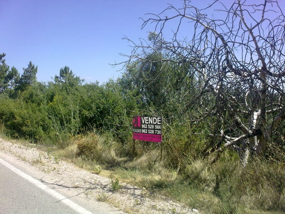Terreno para Venda em Carregueiros Foto 1