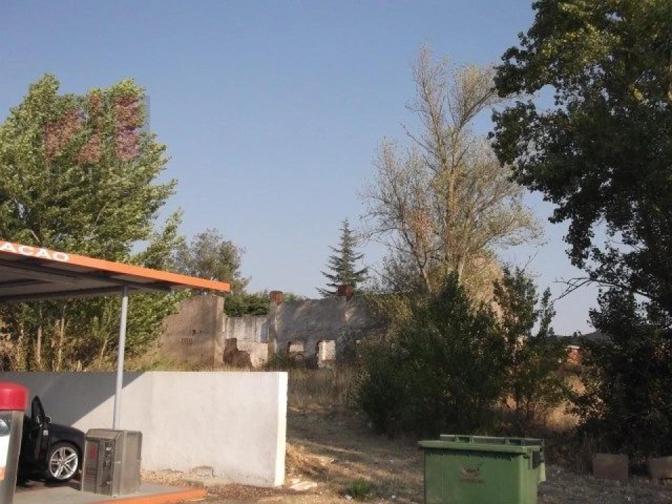 Terreno para Arrendamento em São João Baptista e Santa Maria dos Olivais Foto 1