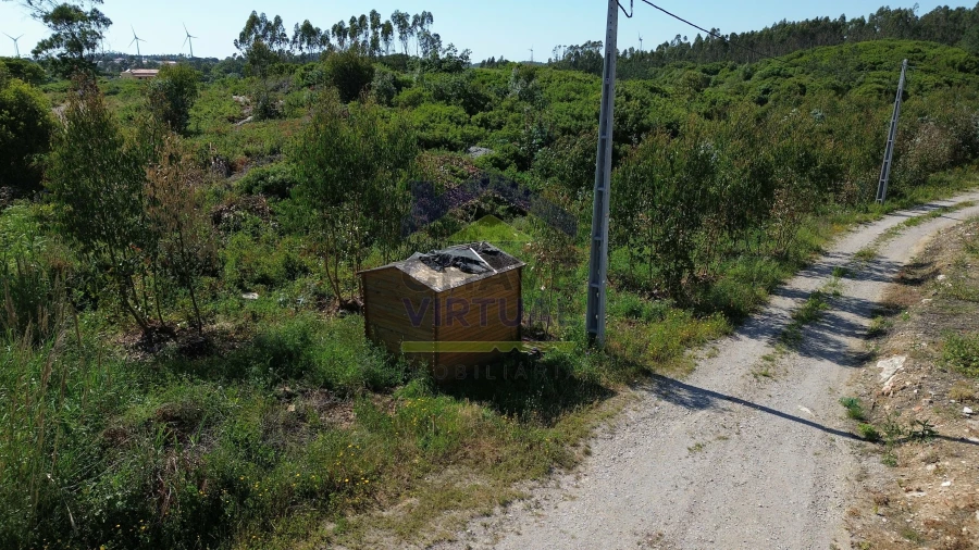 Terreno para Venda em São Bartolomeu dos Galegos e Moledo Foto 7