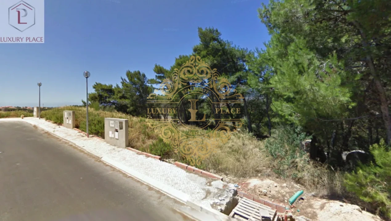 Terreno para Venda em Alcabideche Foto 2