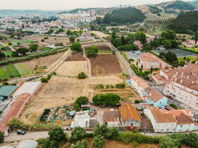 Terreno para Venda em Loures Foto 4