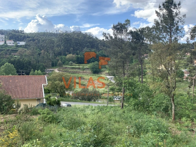 Terreno para Venda em Paço de Sousa Foto 8