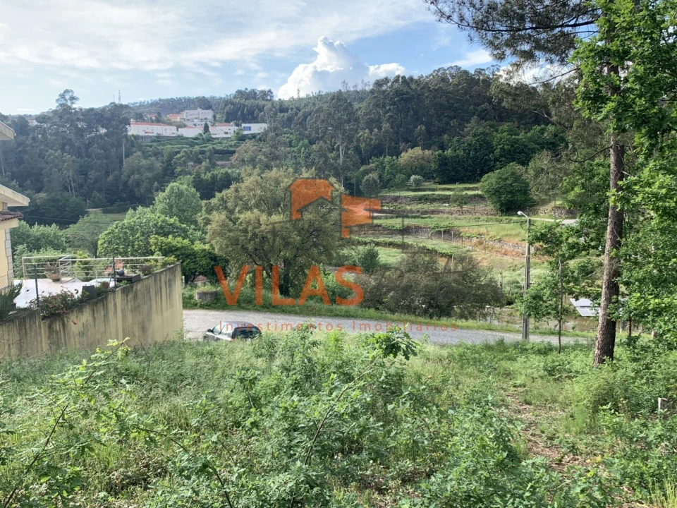 Terreno para Venda em Paço de Sousa Foto 10