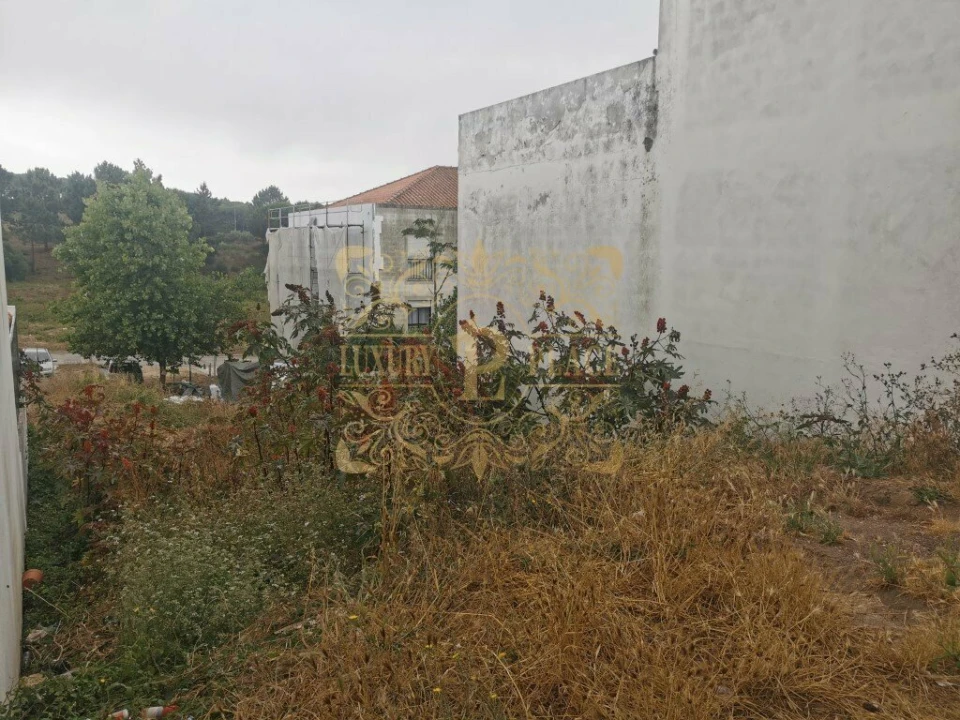Terreno para Venda em Sesimbra (Castelo) Foto 1