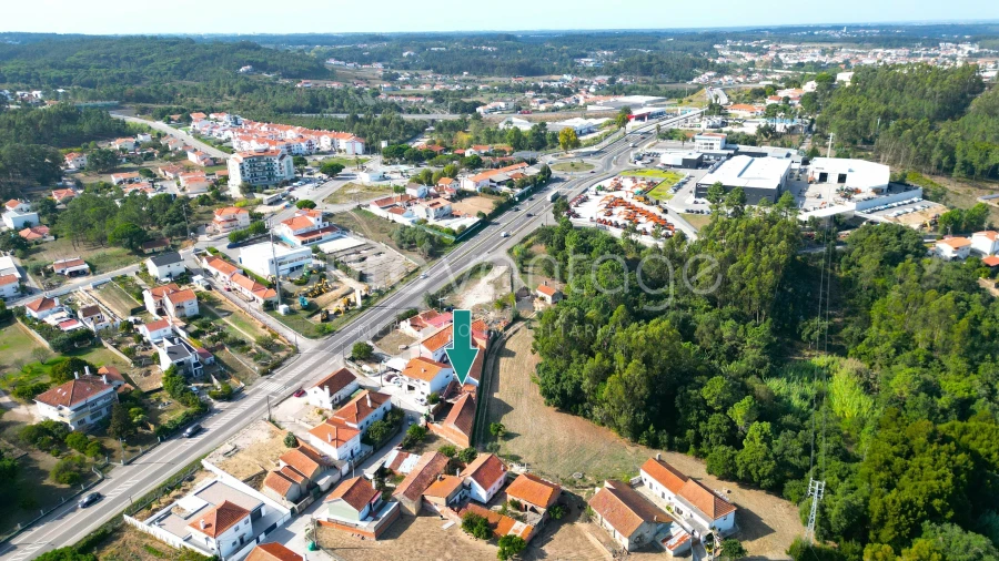 Terreno para Venda em Parceiros e Azoia Foto 2