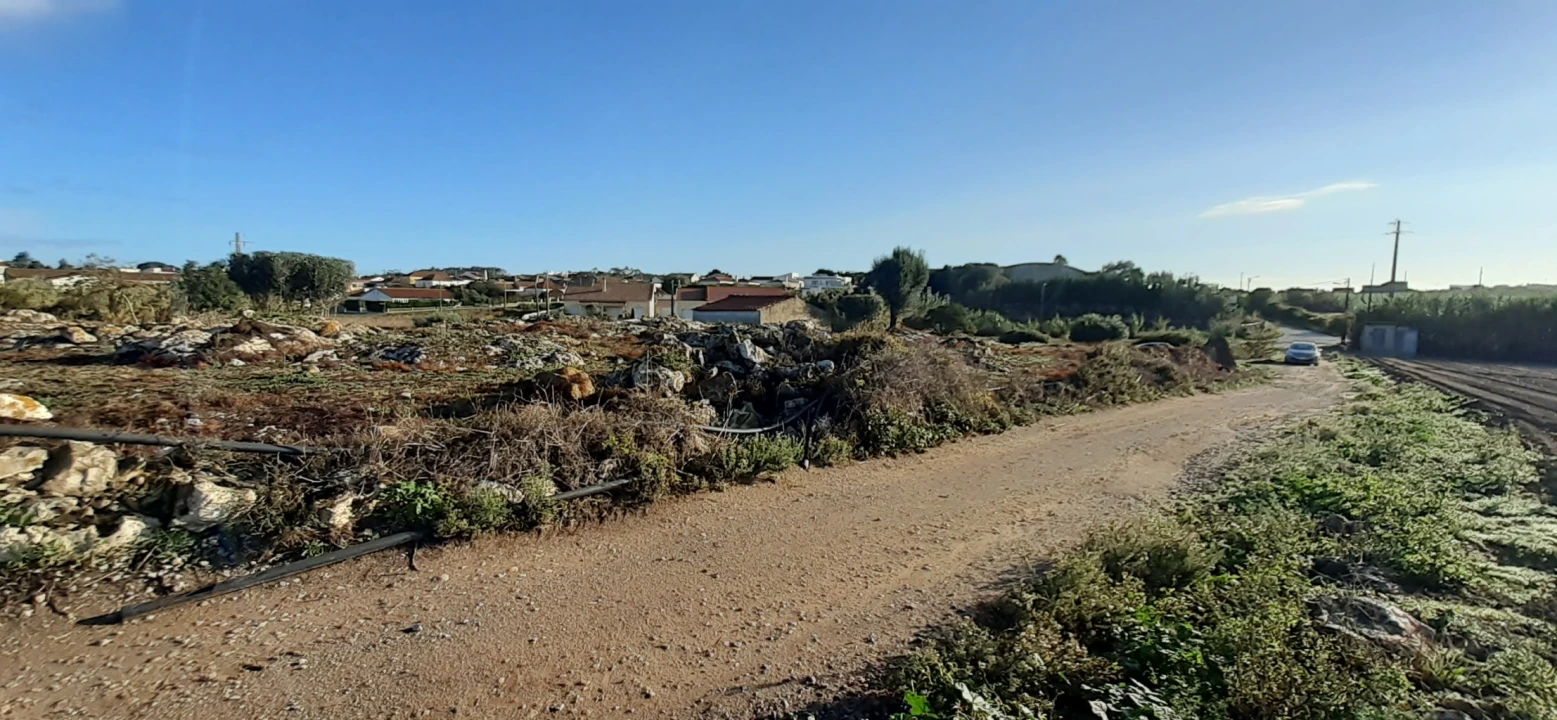 Terreno para Venda em São Bartolomeu dos Galegos e Moledo Foto 4
