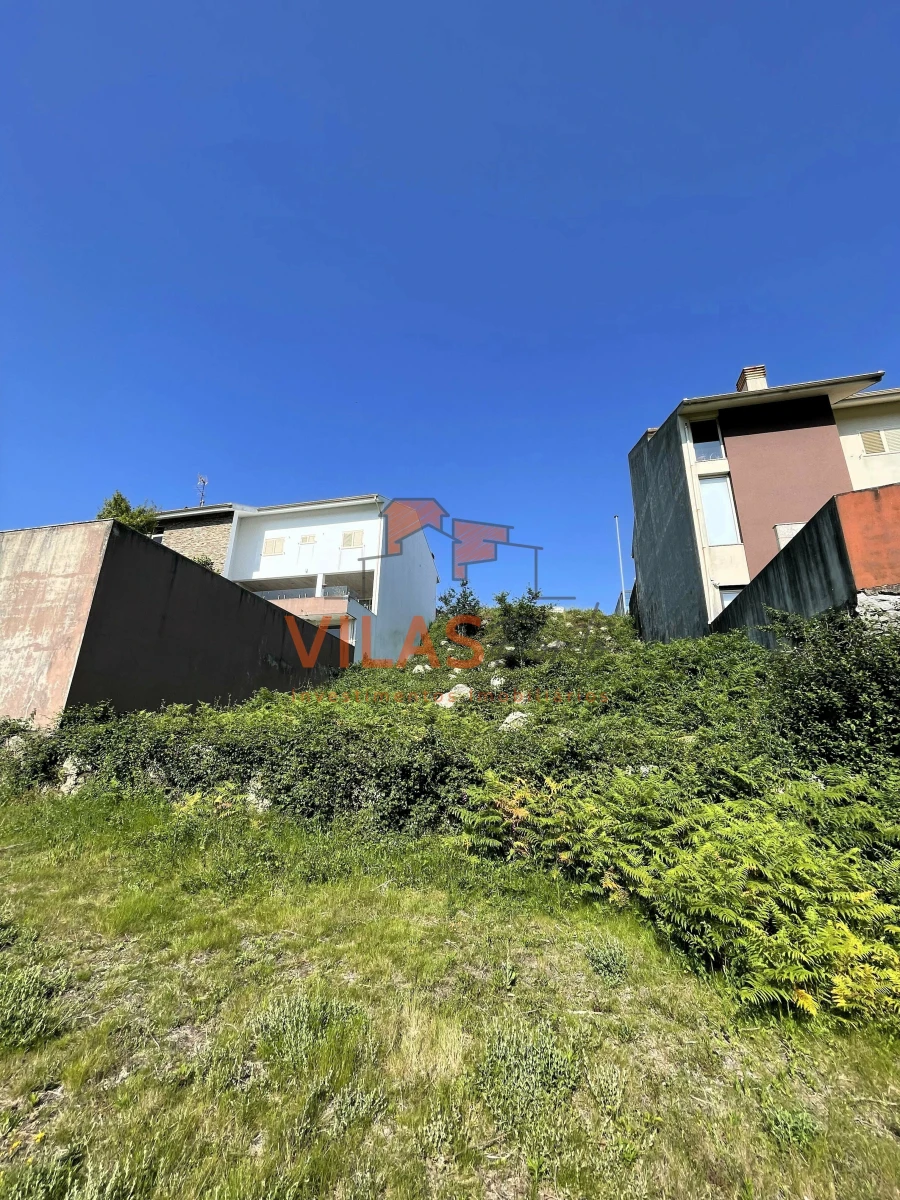 Terreno para Venda em Parada de Todeia Foto 11