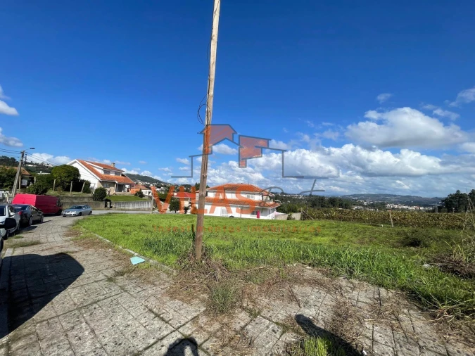 Terreno para Venda em Paredes Foto 13